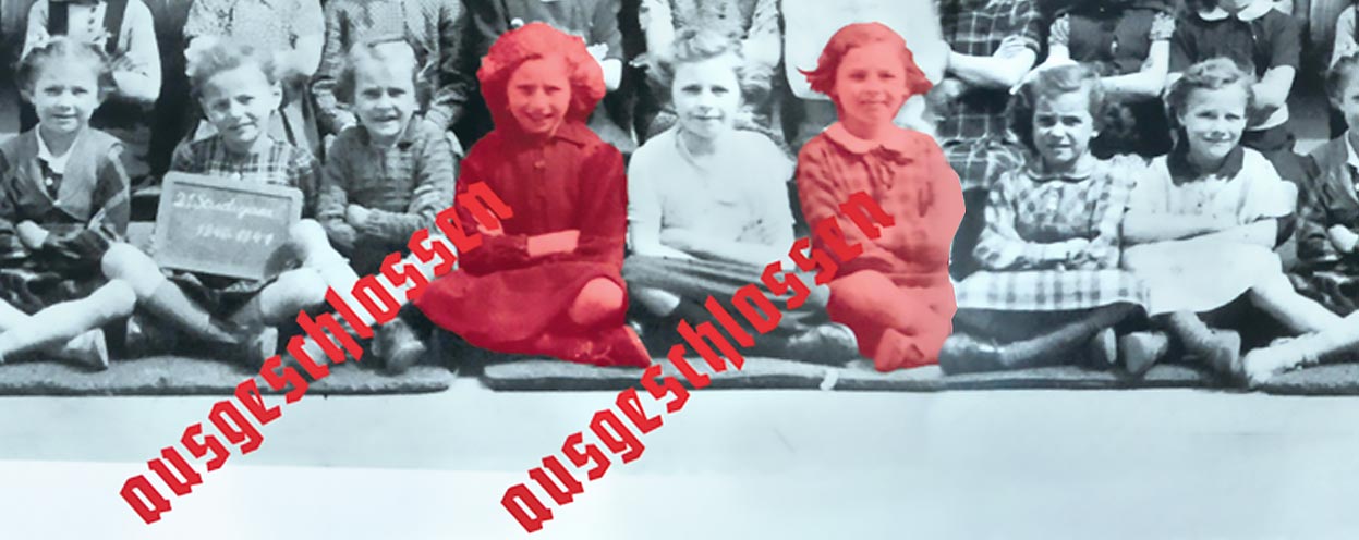 A group of children sitting on the ground

AI-generated content may be incorrect.